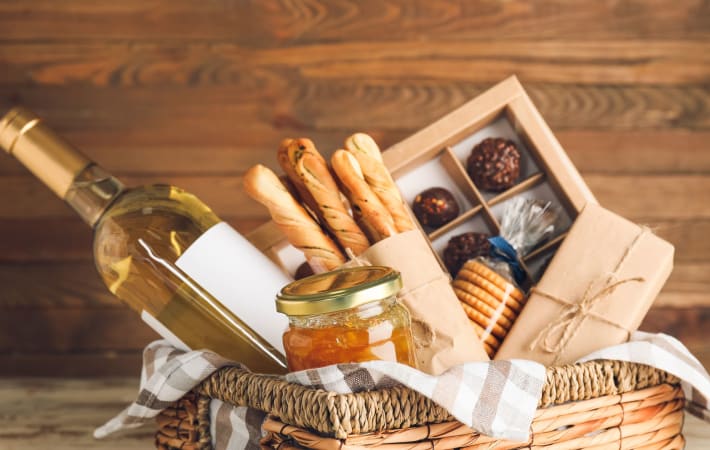 Gift Baskets & Food Boxes: Best For 2023