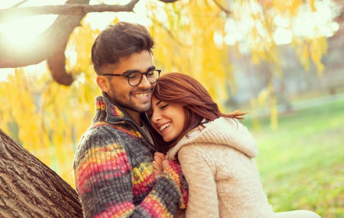 63 Cute & Romantic Fall Date Ideas for 2024 (on any budget!)