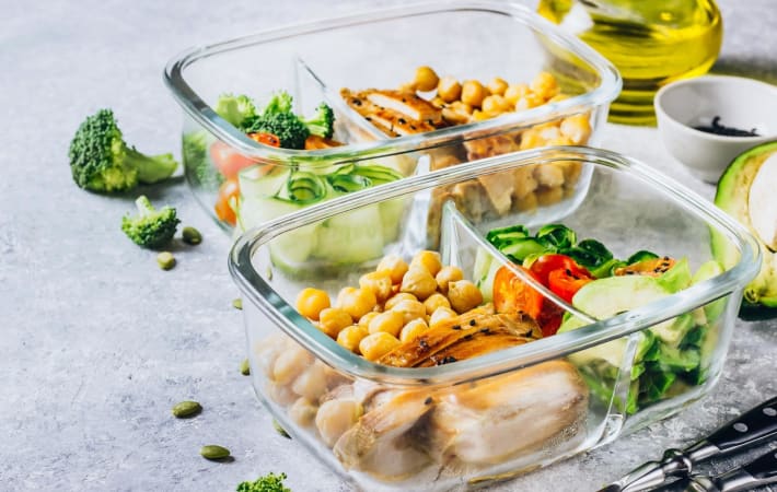 9 Best Meal Prep Containers to Keep Food Fresh {+ Tools} - The