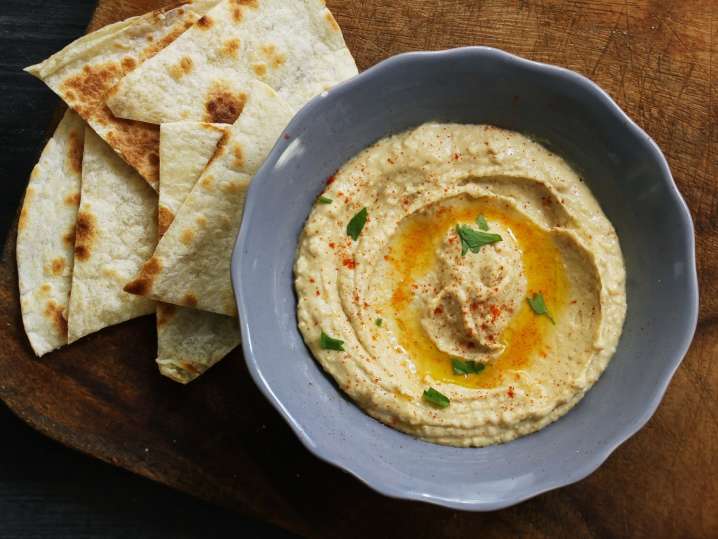 Make Easy Naan and Homemade Hummus