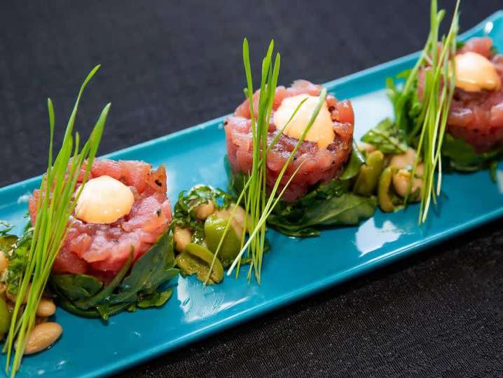 Ahi Tuna and White Bean Salad Tower | Classpop Shot