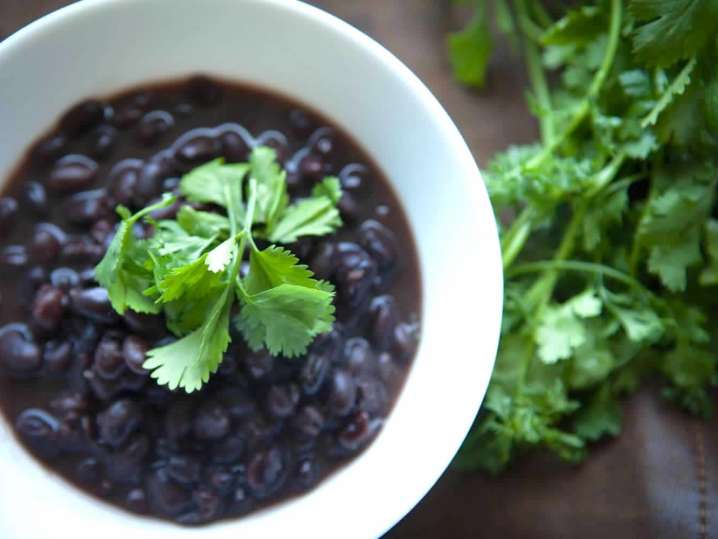 black beans with cilantro | Classpop Shot