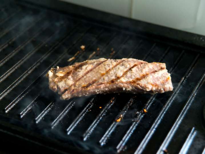 grilling skirt steak | Classpop Shot