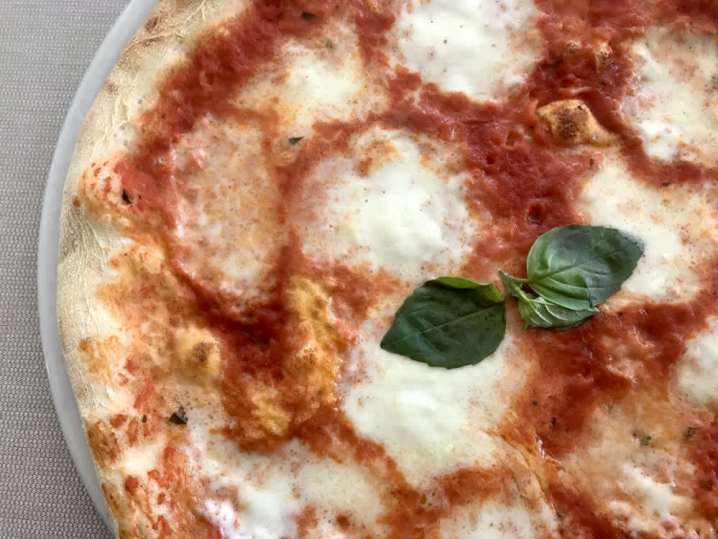 Make Pizza Neapolitan From Scratch