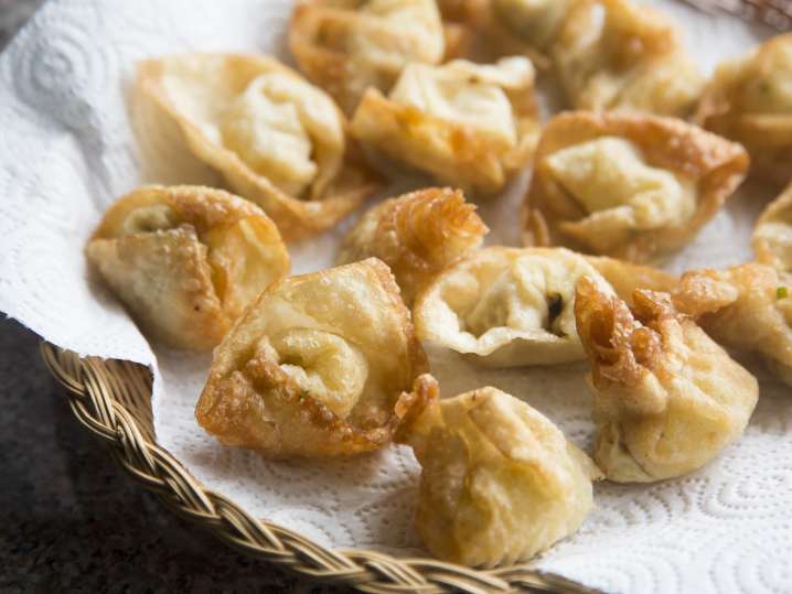 Raspberry Cheesecake Wontons | Classpop Shot