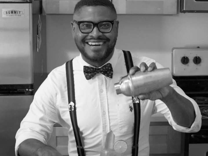 mixologist anthony profile | Classpop Shot