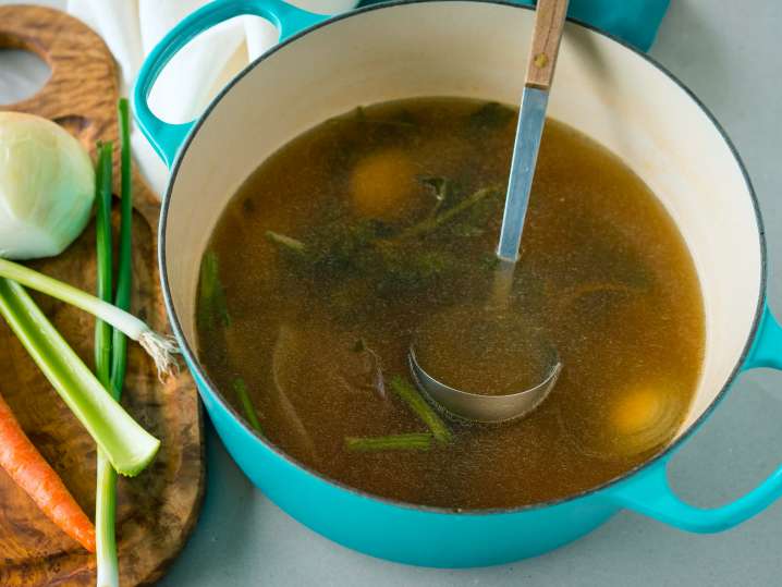 homemade vegetable broth | Classpop Shot