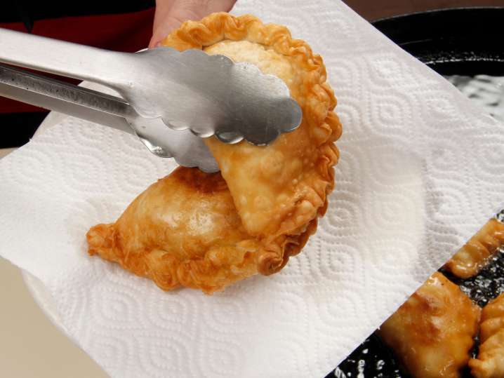 frying empanadas | Classpop Shot