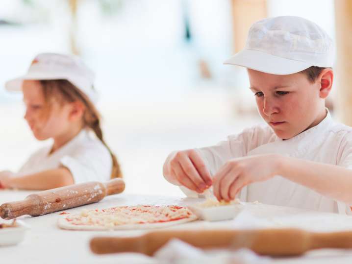 Kids' Kitchen: Homemade Pizza