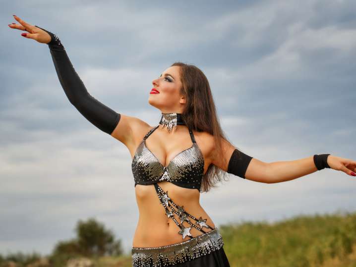 Private Belly Dance: Five Solo Sessions