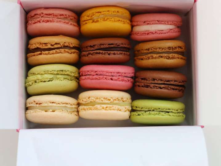 Making Macaroons and Macarons