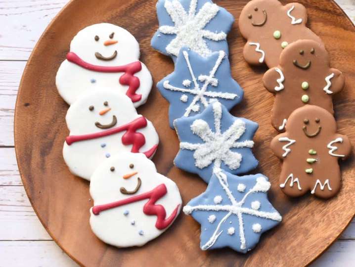 Team Building Activity Holiday Cookie Decorating Competition