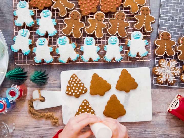 Jolly Holiday Cookie Decorating Challenge
