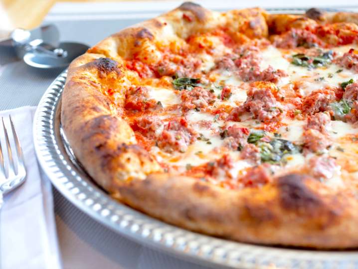 Make Top-Notch Neapolitan Pizza