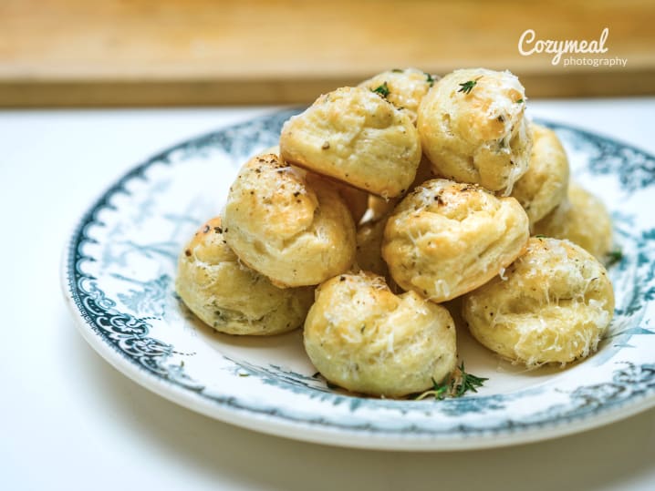 Emmenthal Gougères