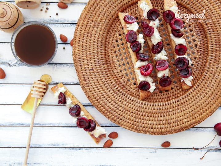 sweet almond cookies