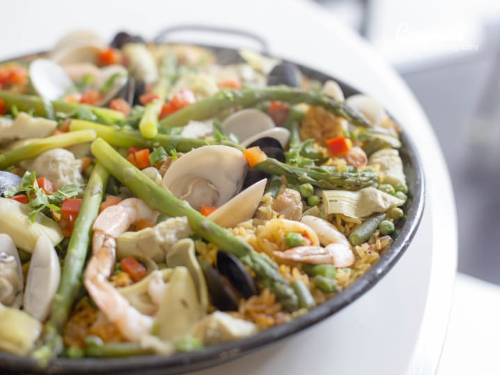 pan of paella