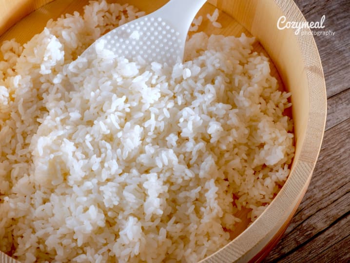 2 making sushi rice
