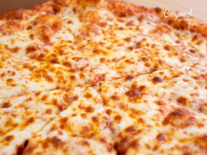 3 cheese pizza