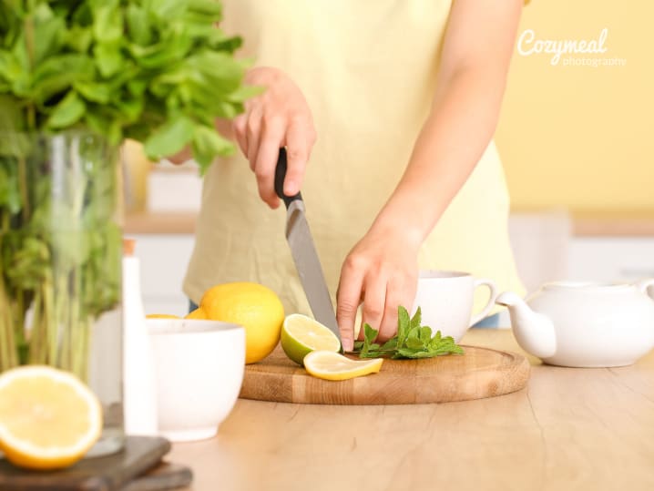 Cutting mint