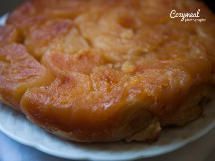 Apple tarte tatin