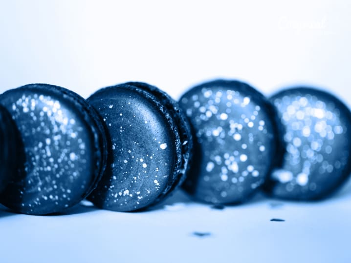 Blue Milk Macarons