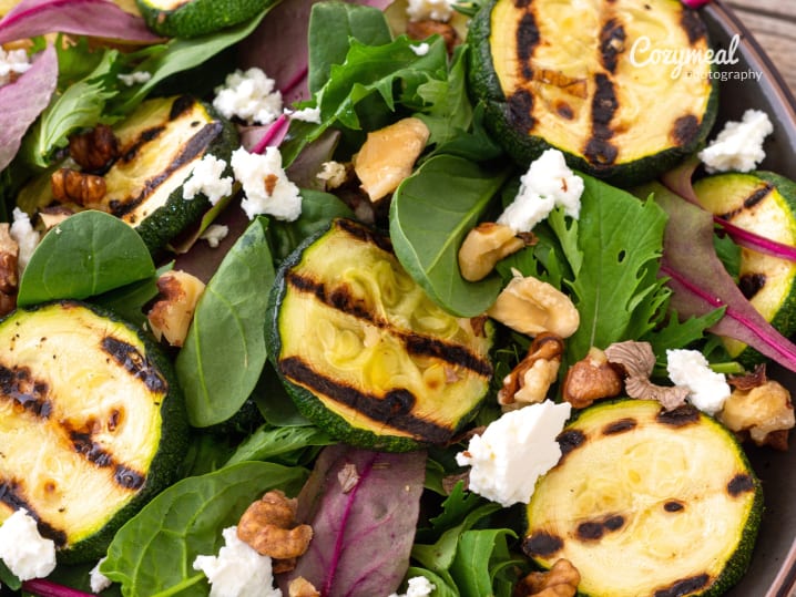 Charred Zucchini feta sald