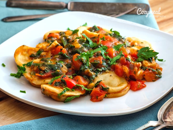 Cheese Ravioli in primavera sauce