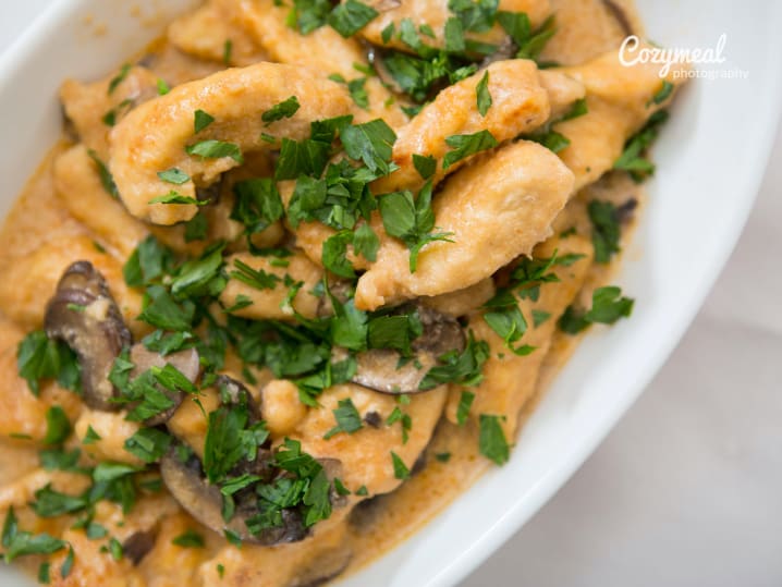 Chicken Marsala with herbs