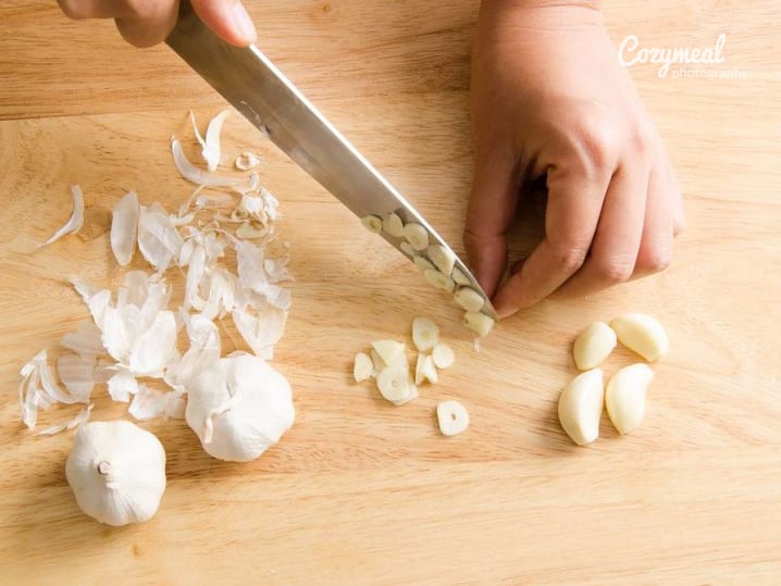 Chopping garlic