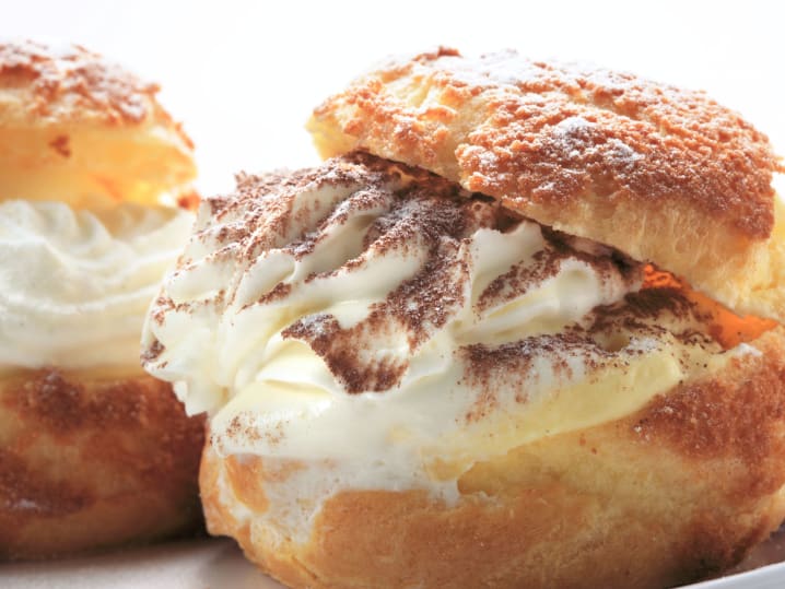 Cream Puffs with Coffee Cream Filling