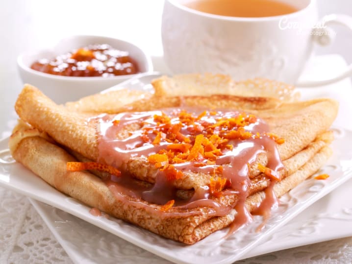 CrГЄpes with Orange Caramel Sauce