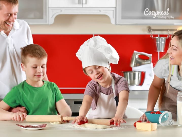Family friendly pizza dough making