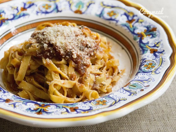 Fettuccine bolognese