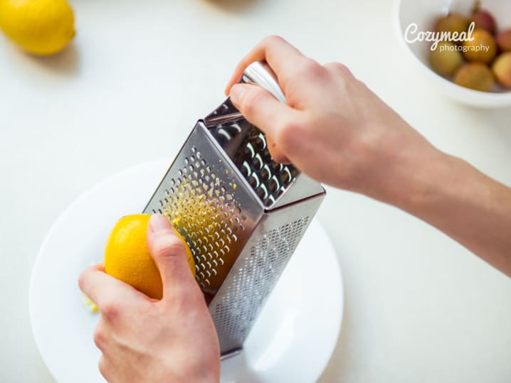 Grating lemon