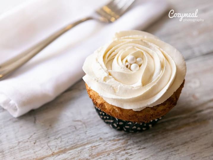 Cupcake with pearl decorations