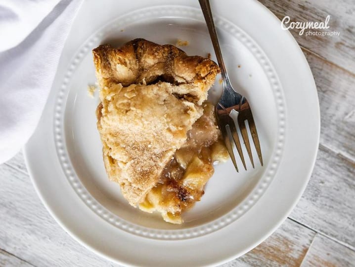 Apple pie slice