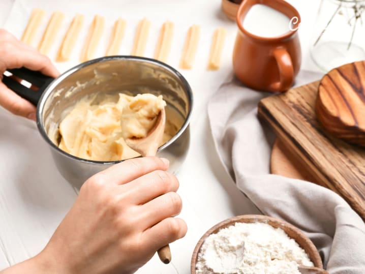 Making churros