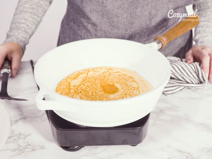 Making crepes