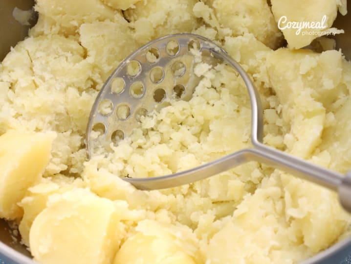 Mashing potatoes