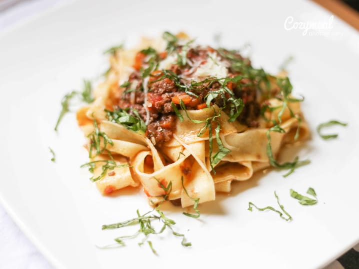 Pappardelle alla bolognese