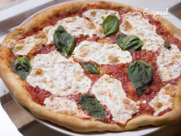 margherita pizza