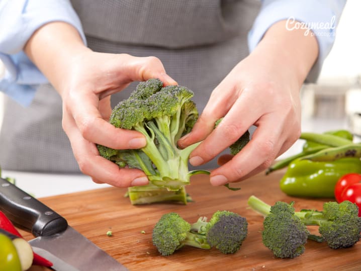 Preparing broccoli
