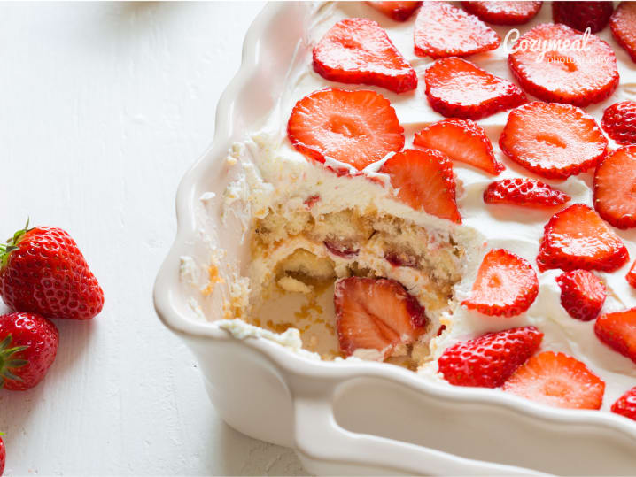 RoseМЃ and Strawberry Tiramisu