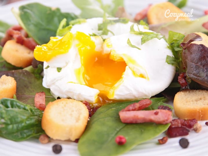 Salad Lyonnaise