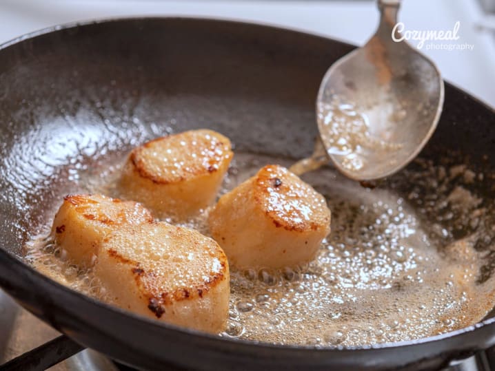 Searing scallops