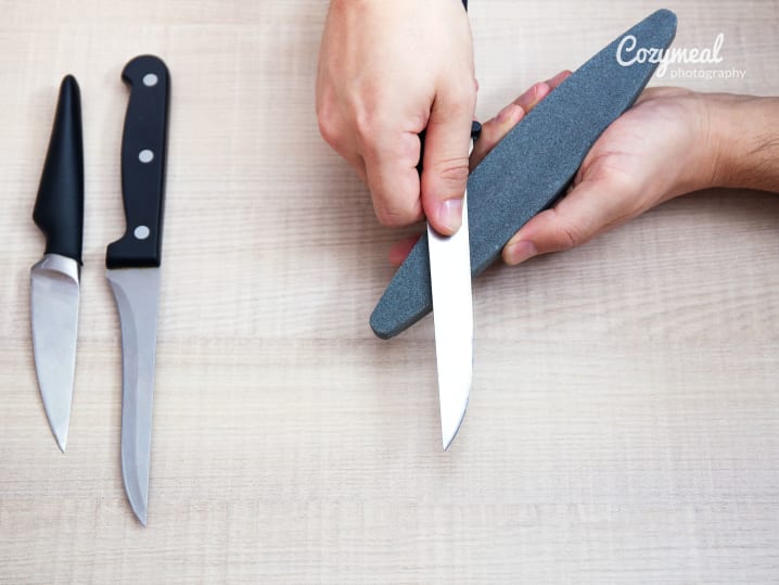 Sharpening knife