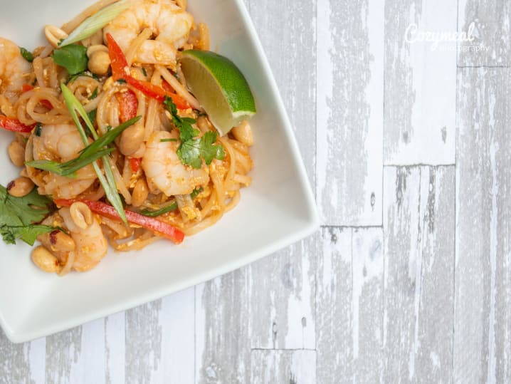 Shrimp pad thai