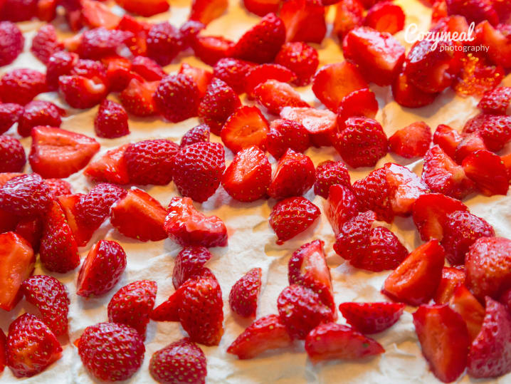 Strawberry Shortcake Cobbler with Cinnamon