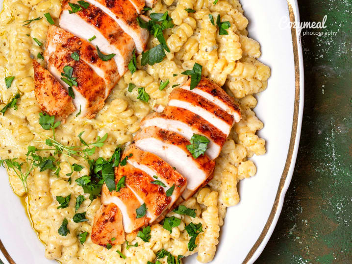 Sweet & Spicy Chicken With Goat Cheese mac